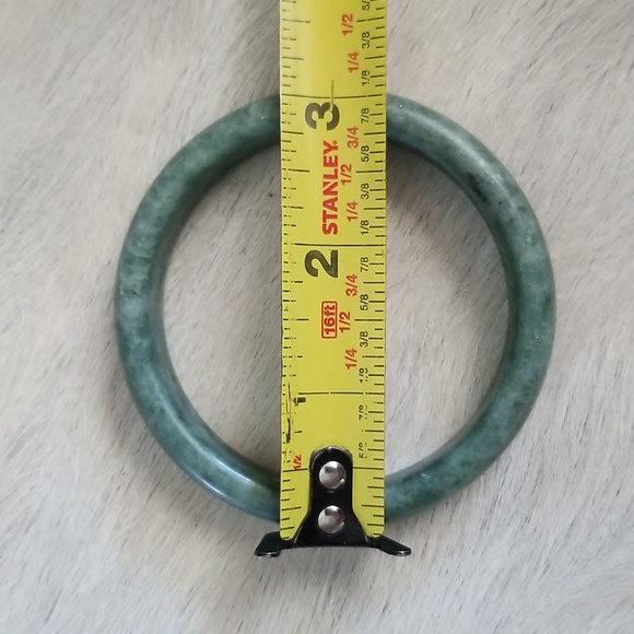 Natural Jade Bangle - Picture 8 of 9